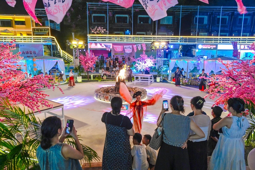 清鎮市侏羅紀恐龍小鎮。