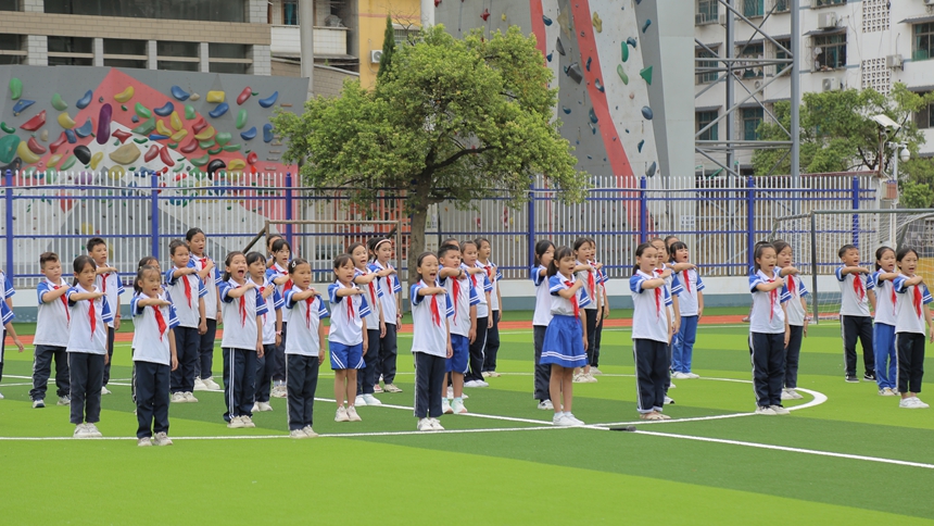 黔東南州60所受災學校如期開學。