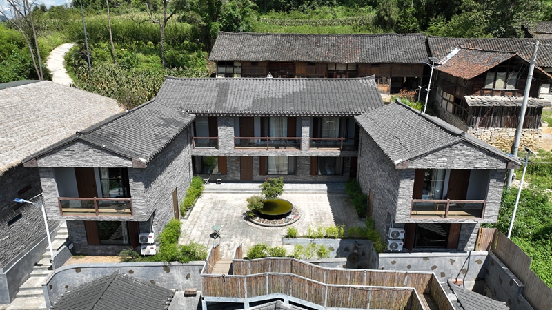 醒獅鎮大巖村隱與·清風與落民宿一角.jpg