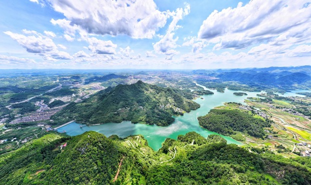 貴州省遵義市中橋水庫—鑲嵌在青山綠水間的民生明珠