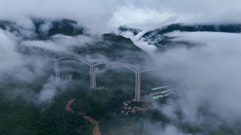 納晴高速六枝特大橋。