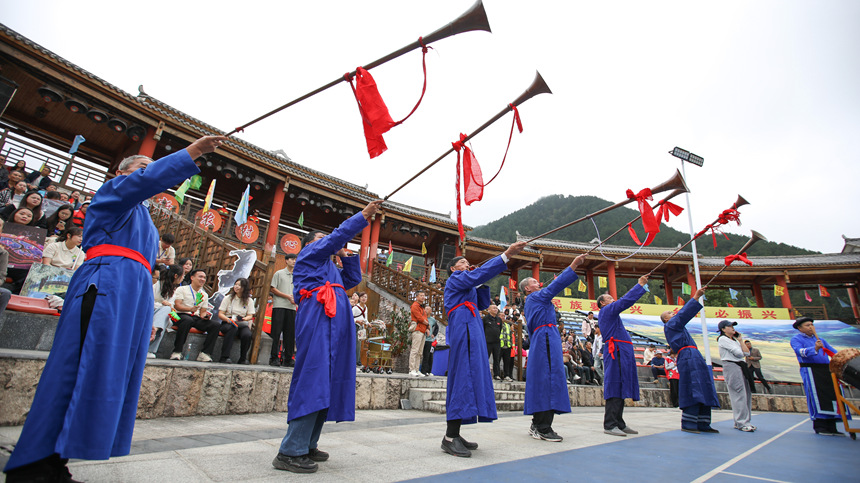 開幕式上文藝展演。石銀超攝