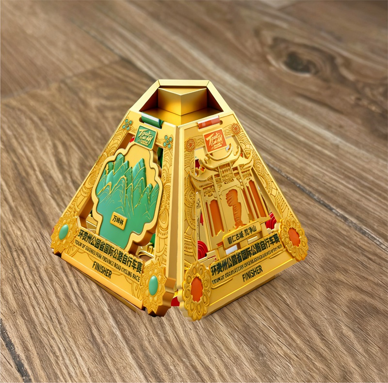 完賽獎(jiǎng)牌（組合）。