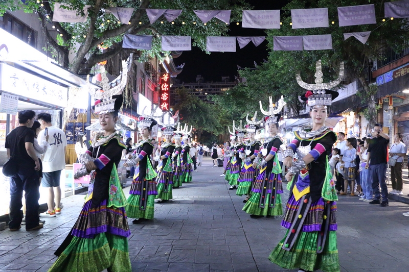 《舞蹈串燒》。