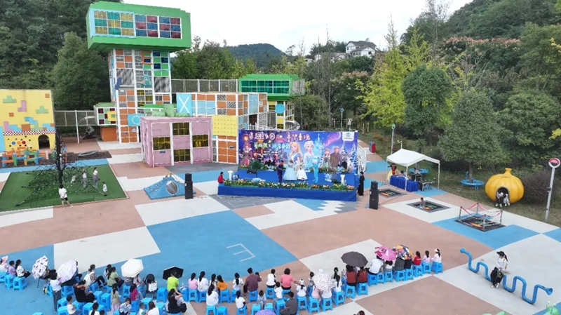 息烽雙節旅游市場火熱。