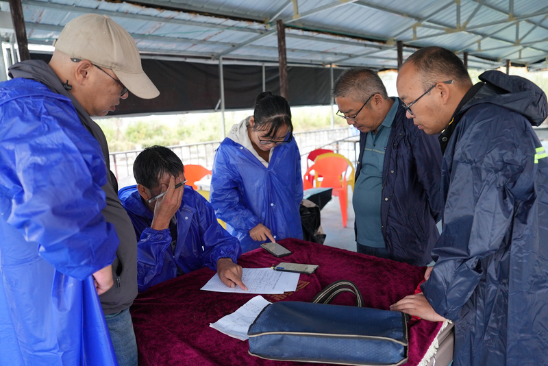 縣養(yǎng)殖發(fā)展中心正在計算勘測結(jié)果。