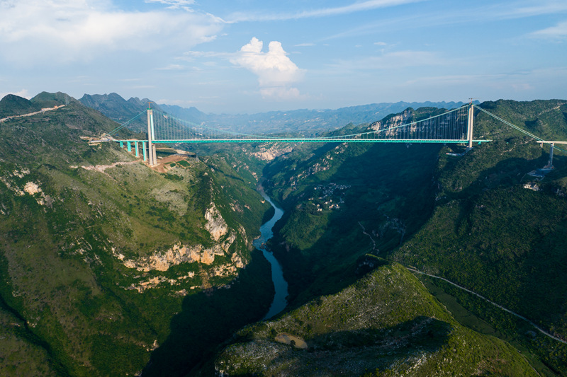 航拍 “橫豎”都是世界第一的花江峽谷大橋。