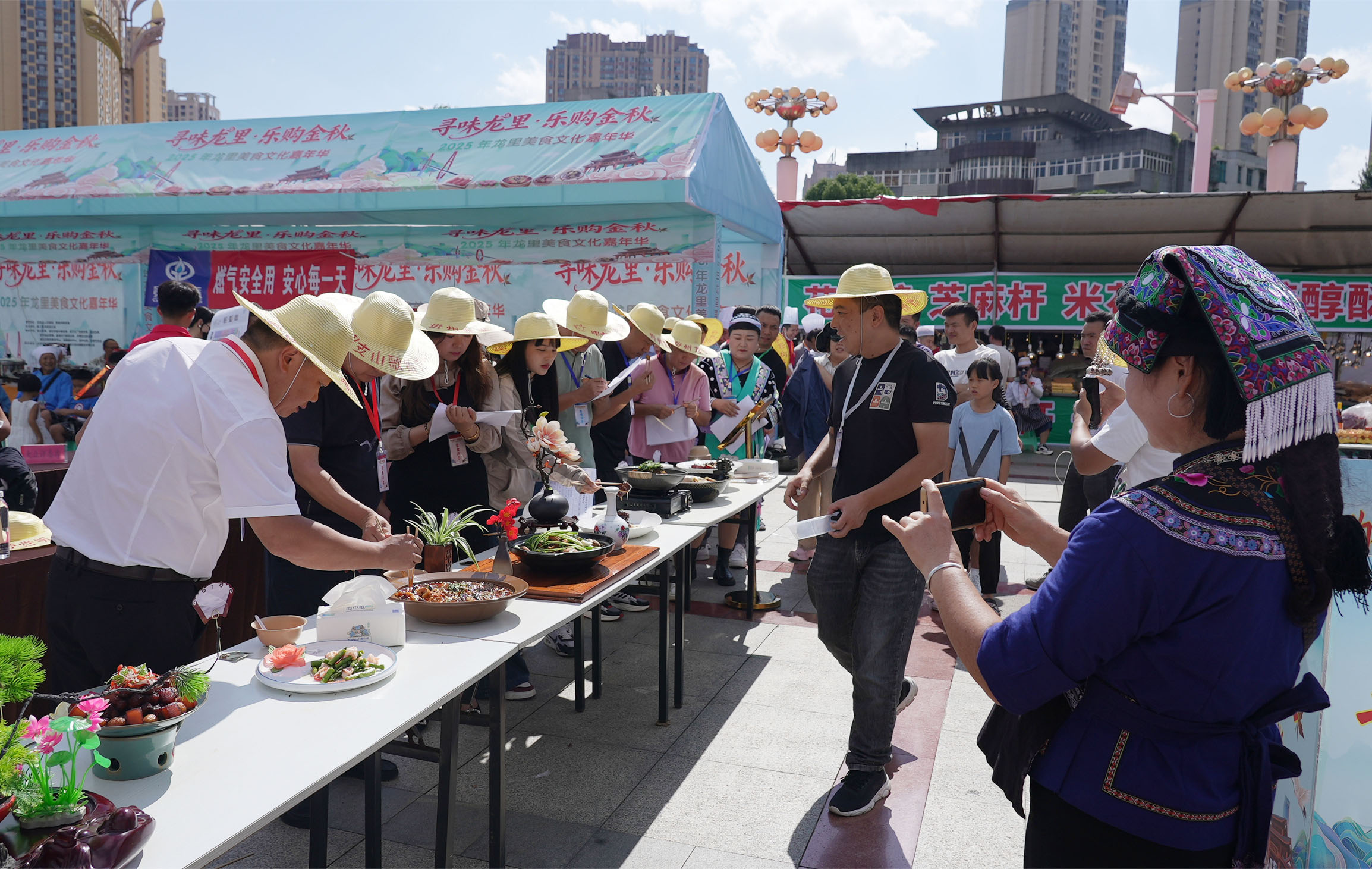 美食品鑒現場。