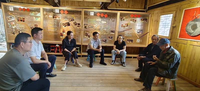 2、調研 。梁佳雪攝