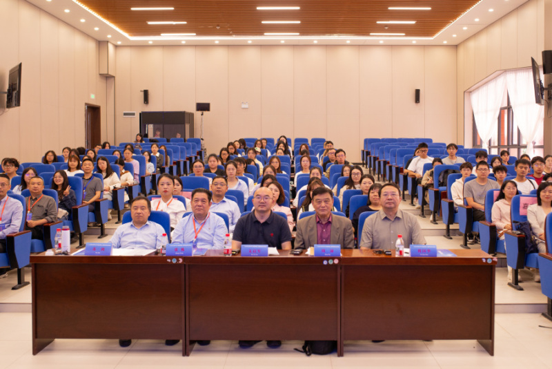 共筑未來教育?賦能多邊經貿與興農論壇在貴陽舉行。