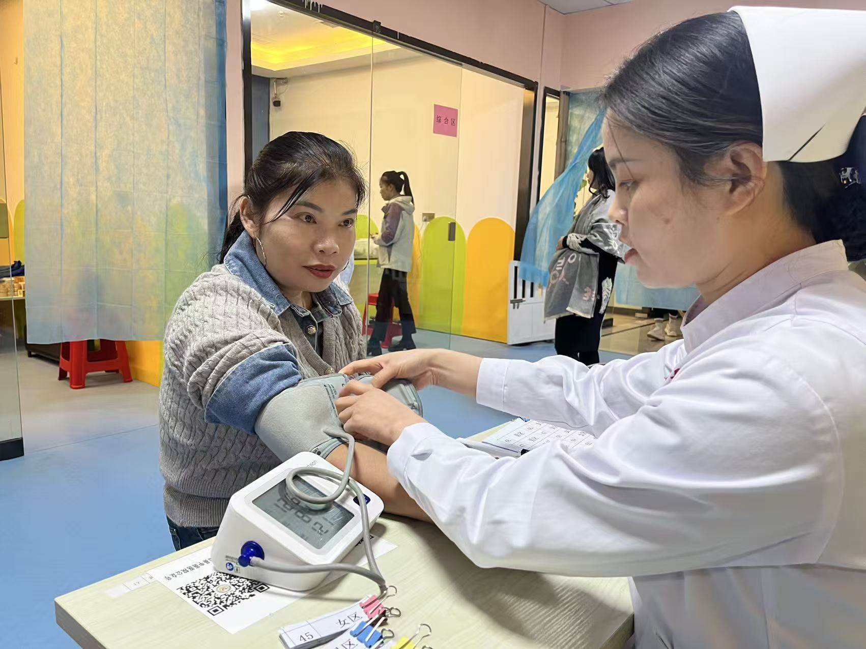 義診現(xiàn)場。