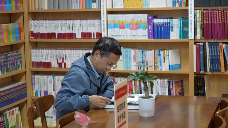 西秀區:“館店融合”新模式 打造便民閱讀新空間。