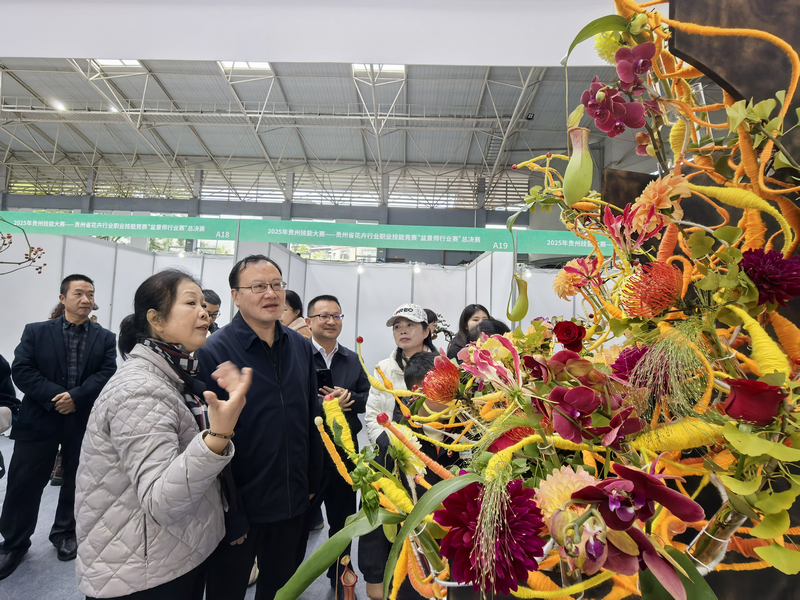 現(xiàn)場(chǎng)參觀。