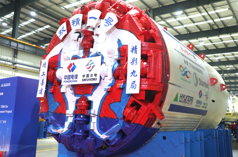 “雙精一號”盾構機。