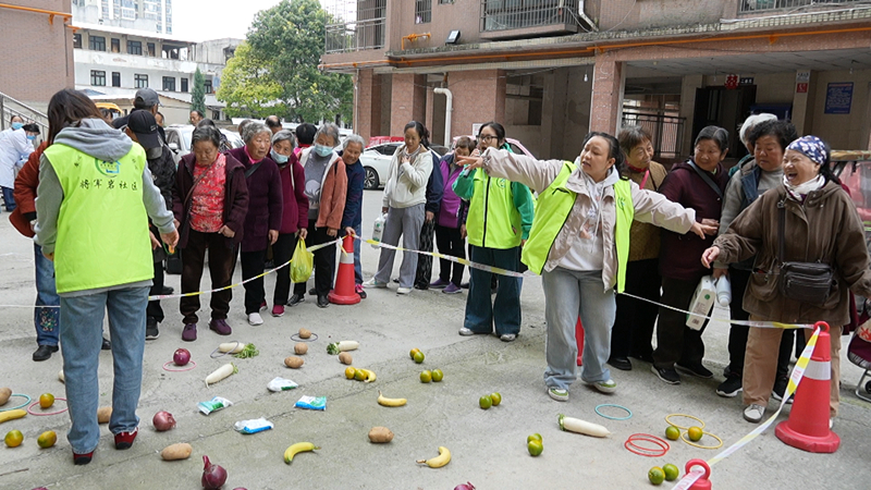 安順經(jīng)開(kāi)區(qū)開(kāi)展“我們的節(jié)日——重陽(yáng)節(jié)”主題活動(dòng)。