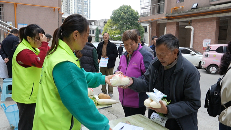 安順經開區開展“我們的節日——重陽節”主題活動。