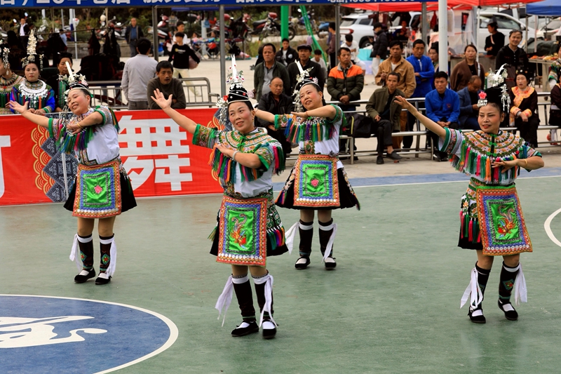 3、“貴州村舞”比賽現場。 楊展凌攝