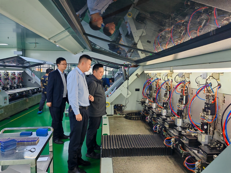 客戶經(jīng)理實(shí)地了解企業(yè)發(fā)展情況。