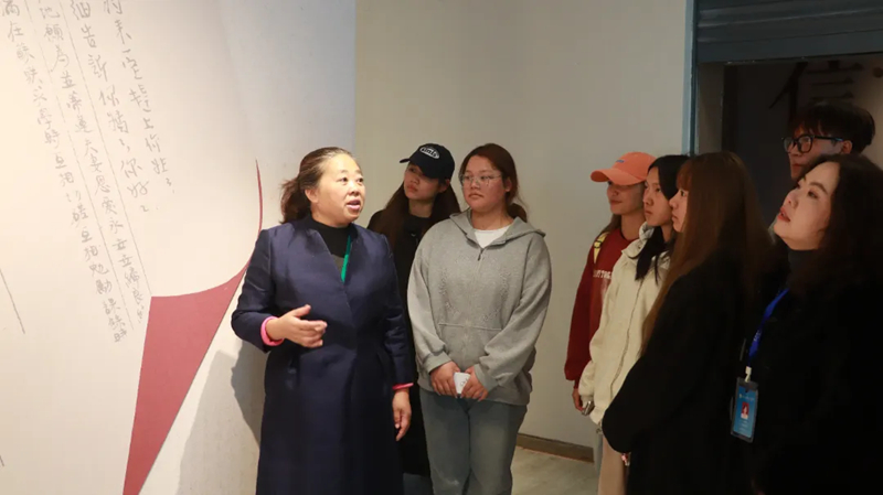 學習參觀現場。