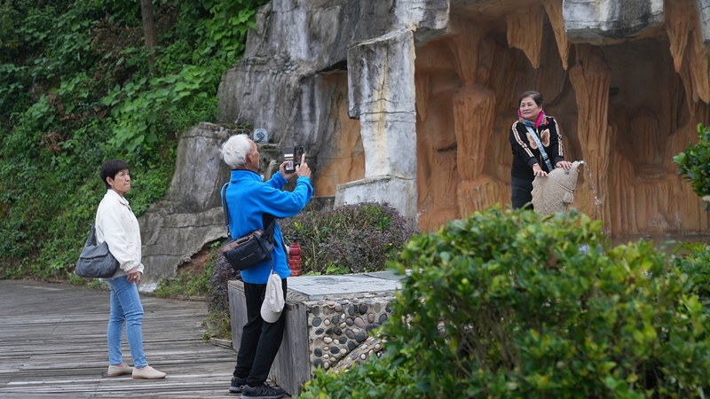 思南暖服務(wù)+特色味，繪溫泉魅力。