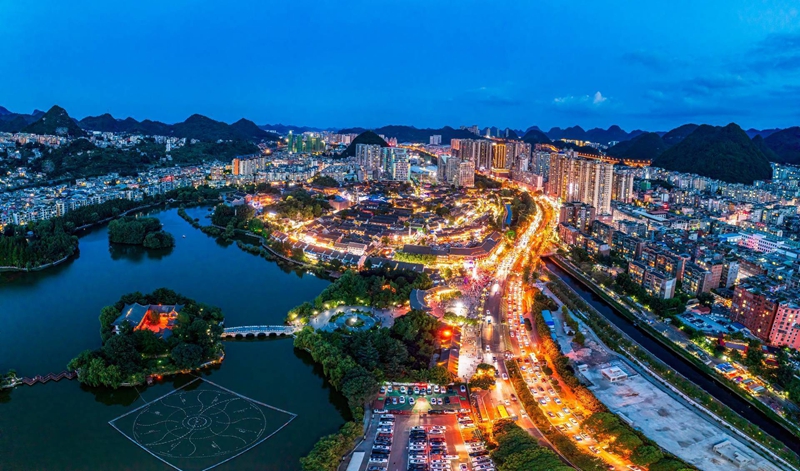 六盤水市中心城區(qū)夜景.jpg
