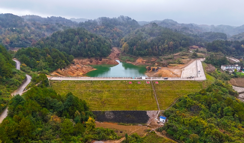 甕安縣堰巖水庫(kù) (2)