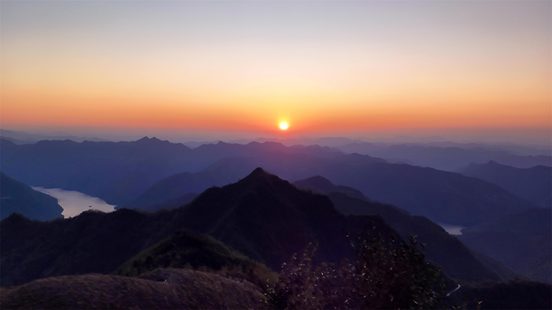 大亭風力發電一景。