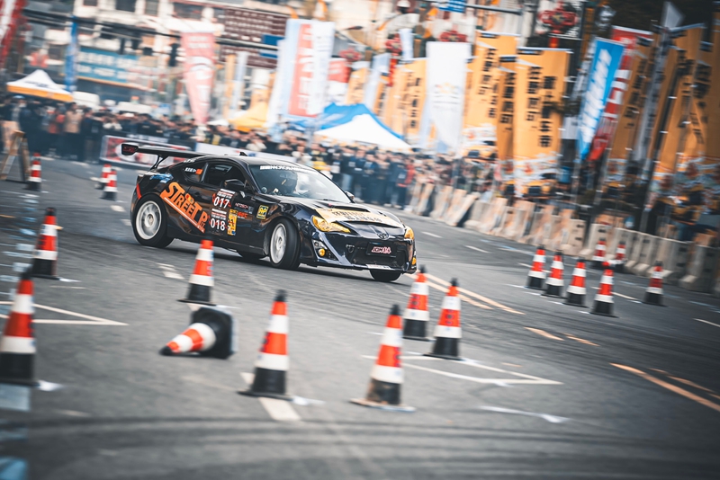 激烈的比賽現場。