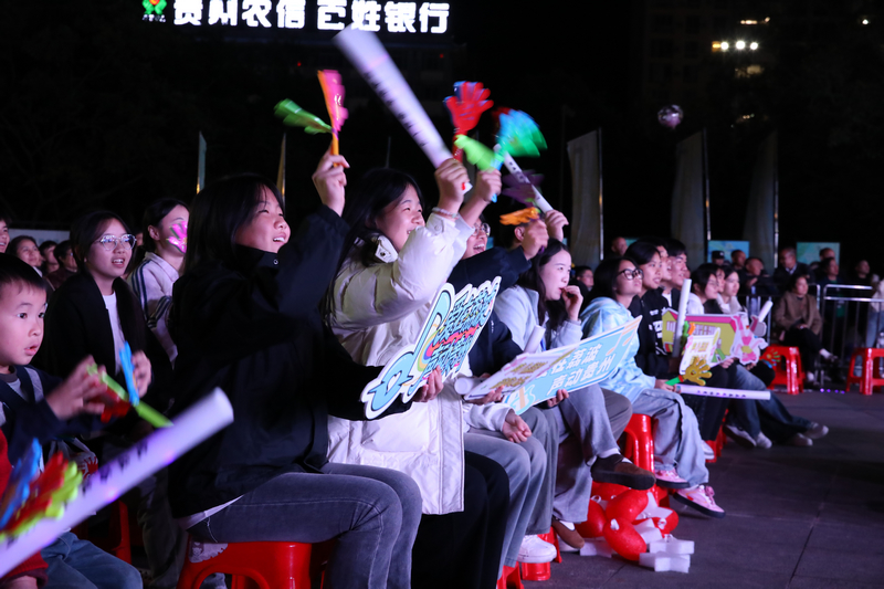 歌手大賽現(xiàn)場。