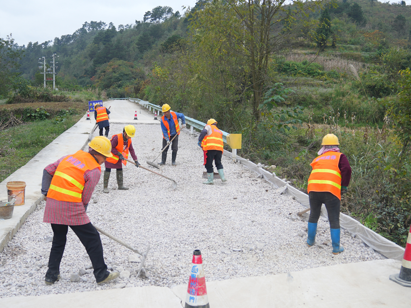 筑起40.8公里“生命護欄” 護航鄉村幸福路。