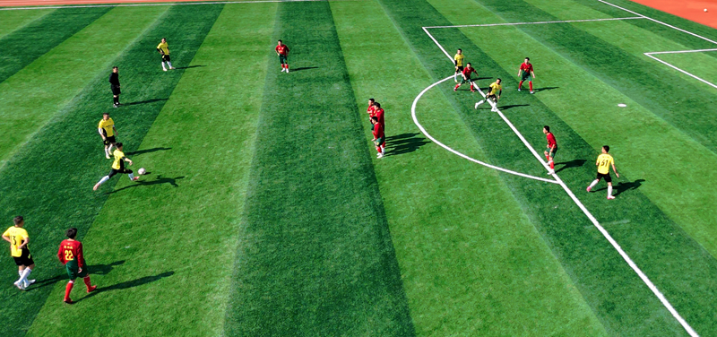 貴州鄉(xiāng)村足球超級聯(lián)賽2025-2026賽季平壩區(qū)預(yù)選賽開幕。