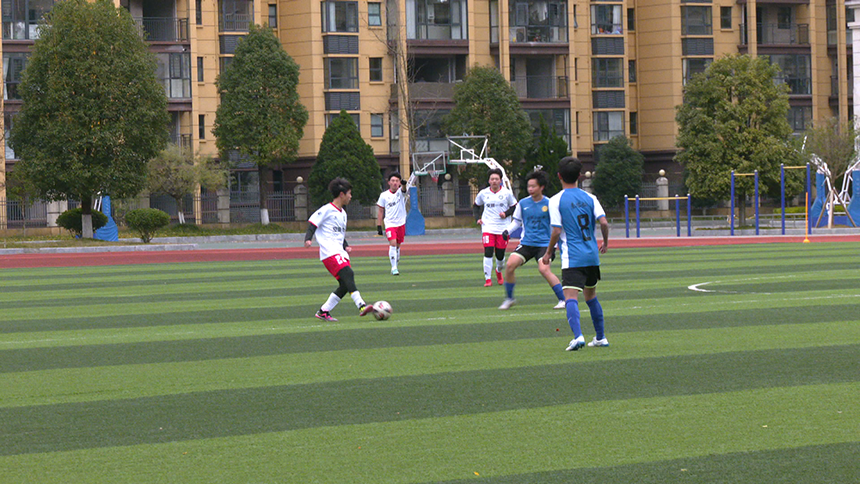 聚焦“省長杯”：中部賽區(qū)比賽在經(jīng)開區(qū)正式打響。