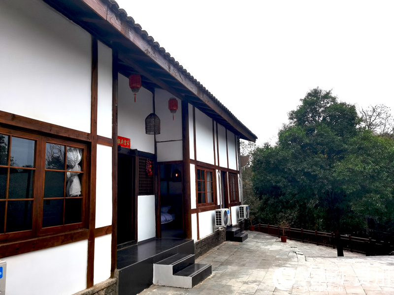 車(chē)田村由村民舊居改造的民宿。人民網(wǎng)記者 王秀芳攝