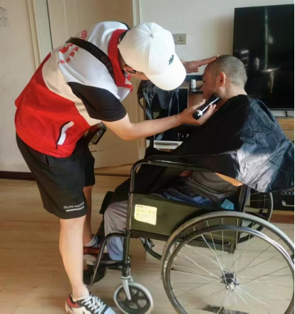 居家托養服務。