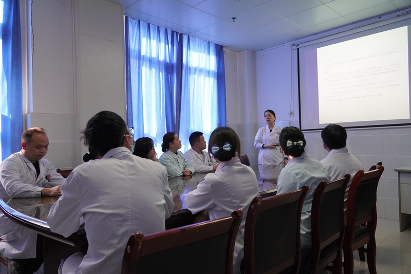 5、珠海市全方位提升桐梓縣醫療隊伍的專業水平。
