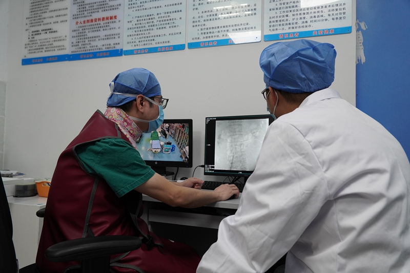 6、珠海市全方位提升桐梓縣醫療隊伍的專業水平。