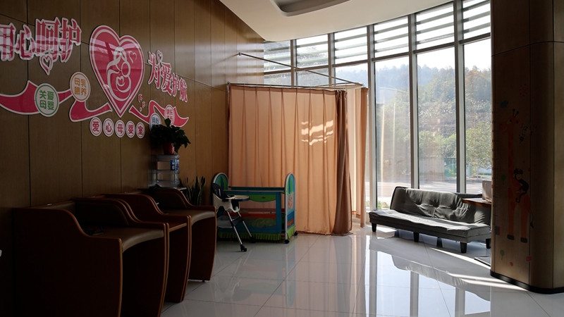 設施齊全的母嬰室。