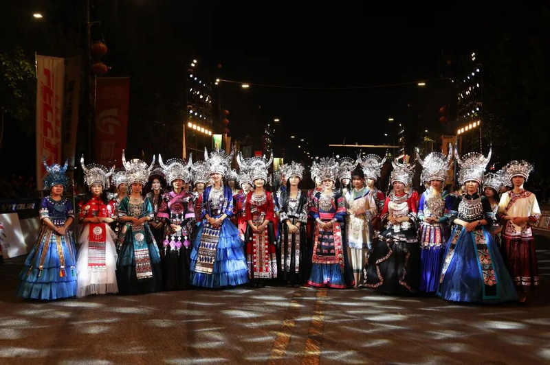 “世遺征途·森氧馳行”村GT超級體育之夜人氣爆棚。