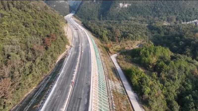 荔河高速路段航拍。