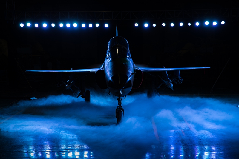 中國航空工業集團山鷹首架外貿飛機總裝下線成功。張圣華攝