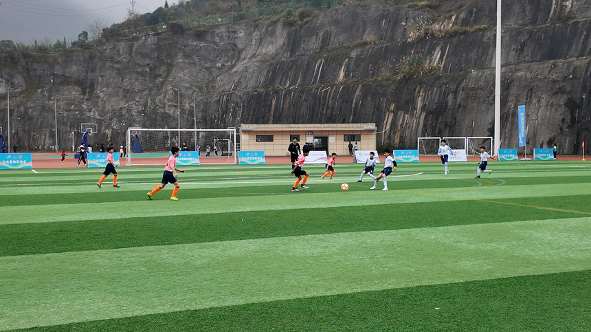 現(xiàn)場比賽激烈萬分。