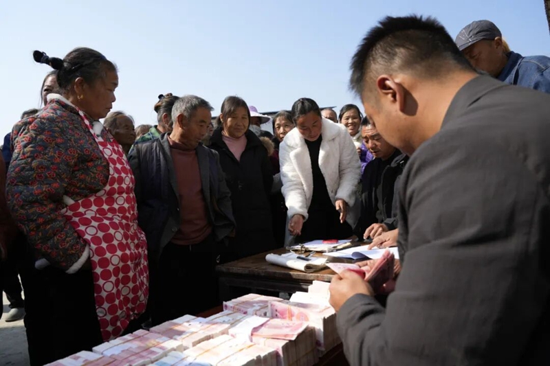 松桃蕉溪村:羊肚菌產業(yè)撐起群眾致富傘。