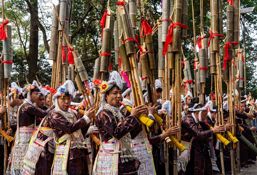 岜沙苗寨蘆笙節。