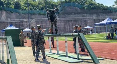 烏當區(qū)代表隊勇奪貴州省首屆全民國防技能競賽初賽第一名