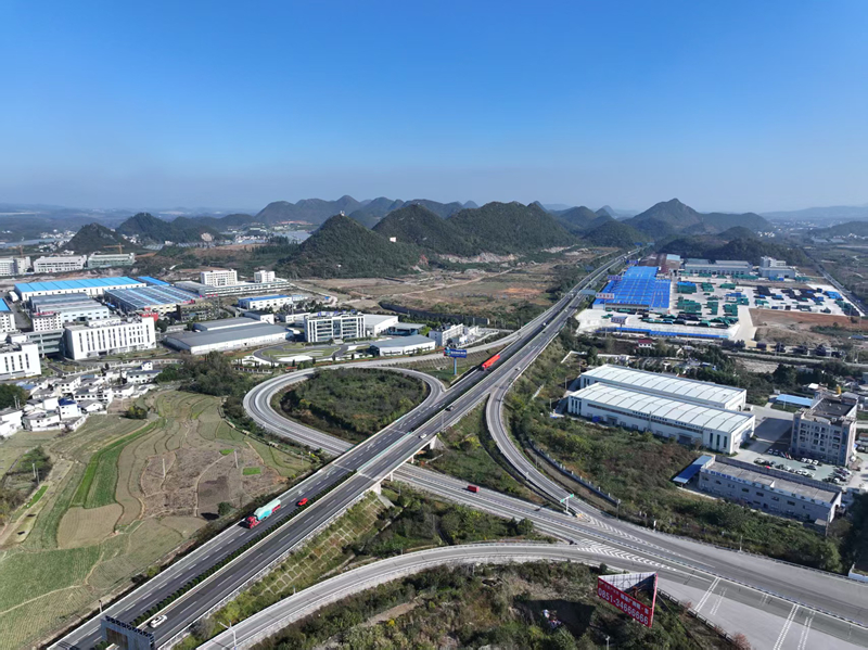 推動企業(yè)技改助力提“質(zhì)”煥“新”。