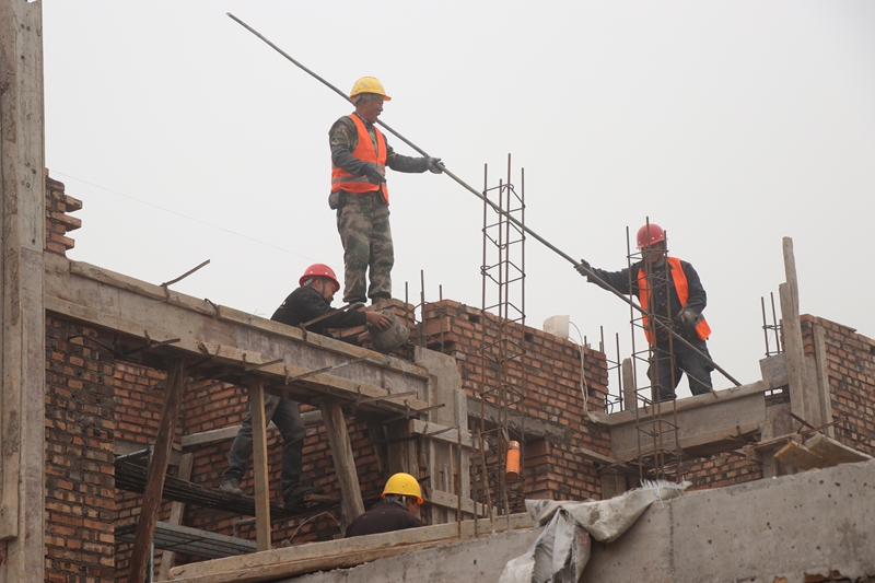 西沖社區衛生室建設項目施工現場。劉娟攝