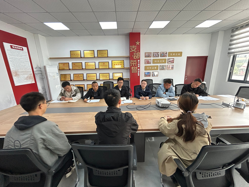 施秉縣白垛鄉職業經理人招聘現場。