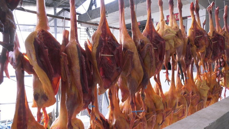 貴州玉屏：油茶醬香臘味飄香 跨界手藝成春節“新寵”。