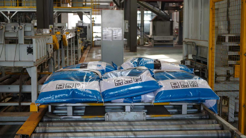 路德生物環(huán)保技術(shù)(金沙)有限公司生產(chǎn)的優(yōu)質(zhì)生物飼料。陳昱攝