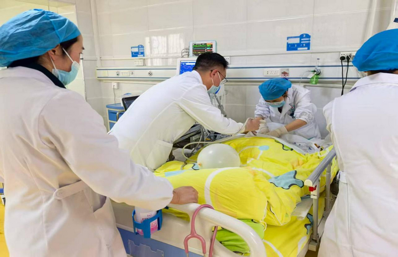 赫章縣人民醫院開展床旁重癥超聲等技術。